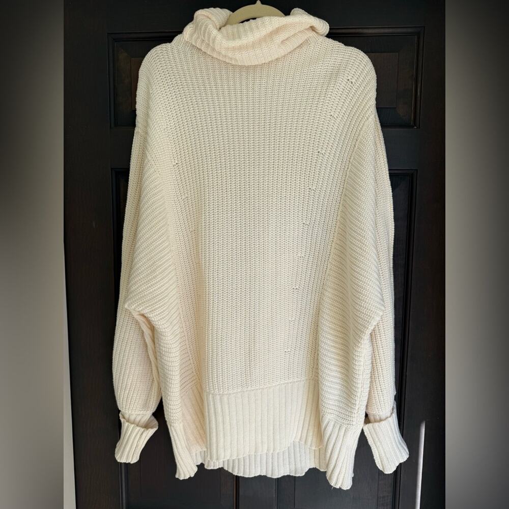 Free People Women's Cream Turtleneck Sweater Size Small Oversized Comfy Cozy